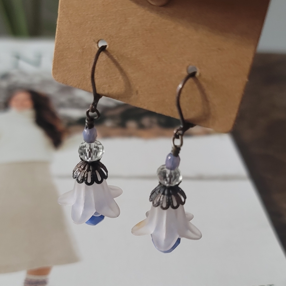 LUCITE Vintage Dangle Earrings
